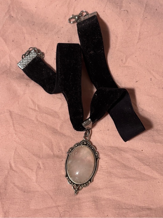 Jewelry - Black Velvet Choker with Oval Rose Quartz Pendant